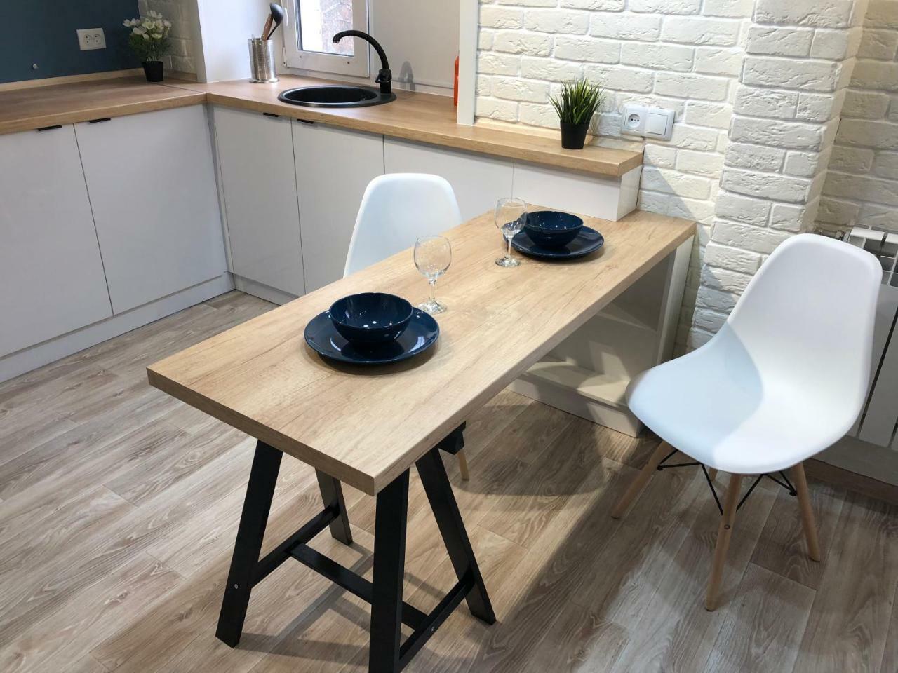 Ferienwohnung Студия "Loft" Pawlodar Exterior foto