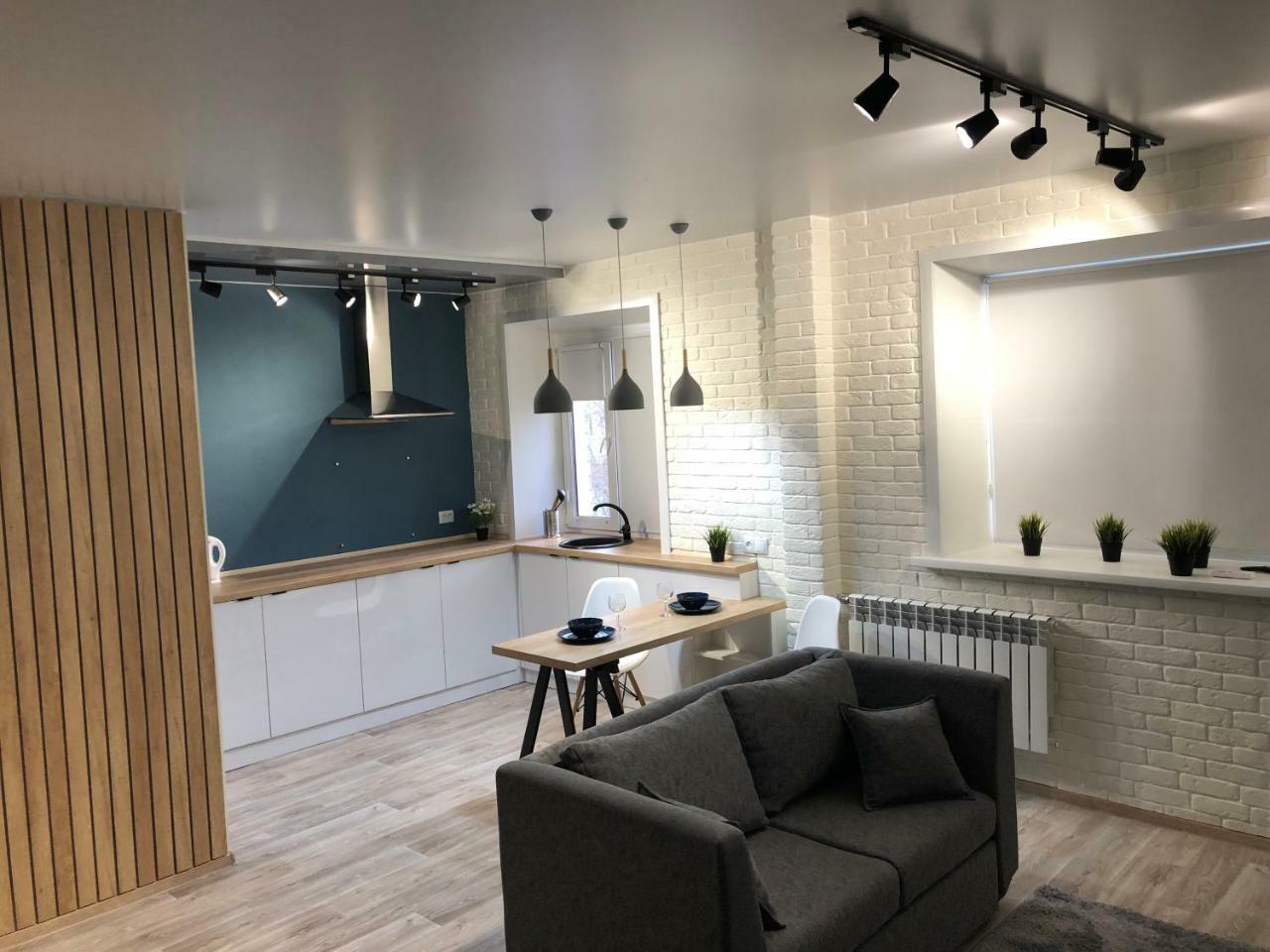 Ferienwohnung Студия "Loft" Pawlodar Exterior foto